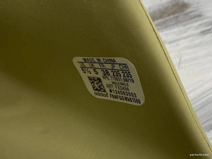 Adidas 'Resin' Slides FX0494 Yeezy 0713